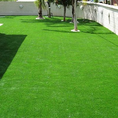 Cỏ nhân tạo lai nhiều sợi 45mm Chiều cao cọc 9500 Dtex Cỏ tổng hợp chống mài mòn