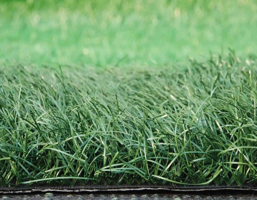 60mm Balcony Synthetic Grass 140 Stitches/M Green Fake Grass với 5/8' Gauge