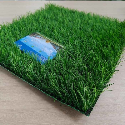 Thẳng cộng với cong không lấp cỏ nhân tạo 43mm Bảo trì thấp Kháng mòn Độ thấm cao