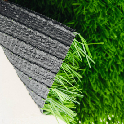 Cỏ bóng đá nhân tạo 60mm Dễ lắp đặt vật liệu PE Cỏ Astro cho sân bóng đá và các hoạt động ngoài trời