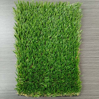 Cỏ xanh nhân tạo 30mm để đặt và trang trí với màu sắc rực rỡ và hỗ trợ mạnh mẽ gắn kết