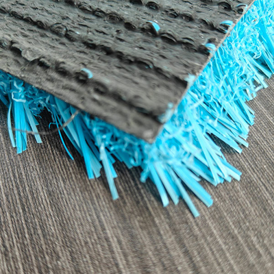 25mm chiều cao đống 10000 Dtex Chỏ nhân tạo thể thao chống tĩnh với bề mặt màu xanh và nền và lớp phủ tùy chỉnh