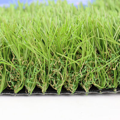 50mm Độ cao đống 9600 Dtex Kháng UV Cỏ nhân tạo cho cảnh quan giải trí