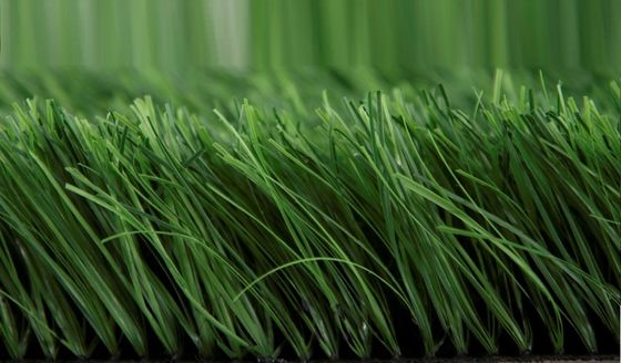 Cỏ nhân tạo bóng đá Dtex 11000 cọc cao cấp có khả năng chống tia cực tím và lỗ thoát nước thủng