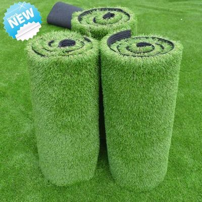 SBR Latex Backing Synthetic Grass với chiều cao 45mm và hình dạng C Spine Yarn cho cảnh quan và vườn